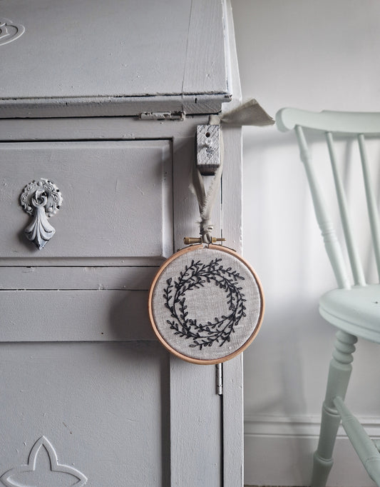 Hedgerow Wreath Decoration